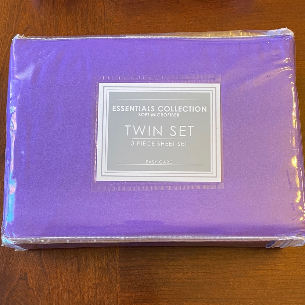 Twin Soft Microfiber Sheet Set. Purple. NEW